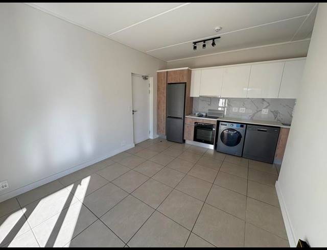 1 BEDROOM PROPERTY TO RENT IN RICHWOOD